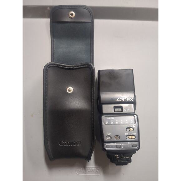Canon Speedlite 420 EX Mountable Camera Flash With Case Shoe Mount E-TTL
